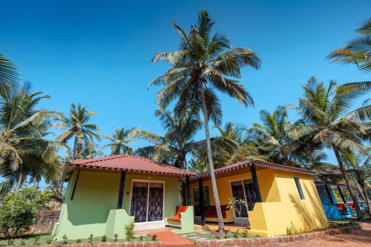Hotel Kay'S By The Sea Ajgaon Exterior foto